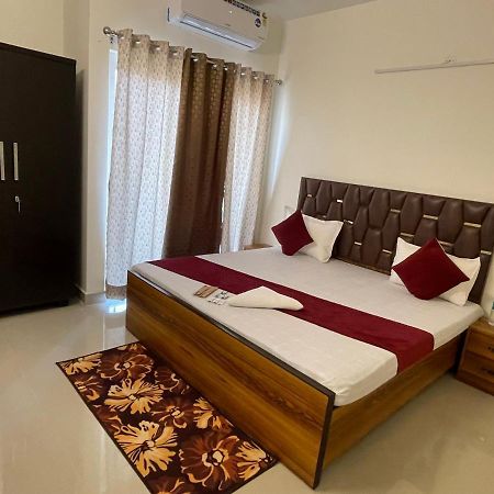 Alankrita Homes Lucknow Buitenkant foto