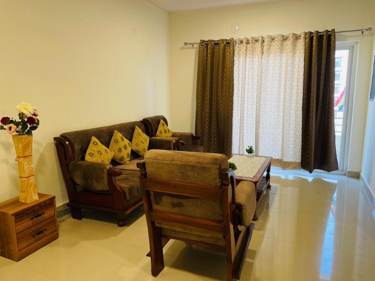 Alankrita Homes Lucknow Buitenkant foto