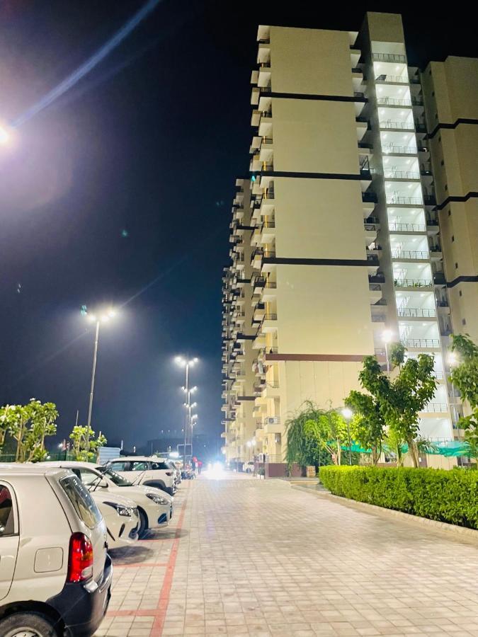 Alankrita Homes Lucknow Buitenkant foto